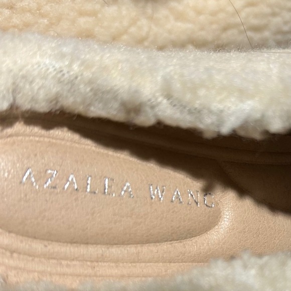 Azalea Wang Faux Sherling Platform Clogs Womens 6 Cream Fuzzy Teddy Mules Chunky - Picture 5 of 8